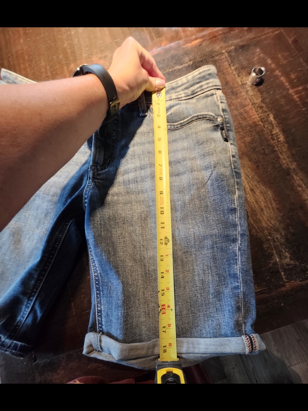Silver Jean Shorts Women's Dark Wash (Never Worn) Size 31 - Picture 7 of 8
